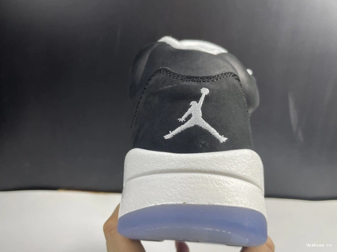 Jordan CT4838-011 “Oreo” 5 Air 1029